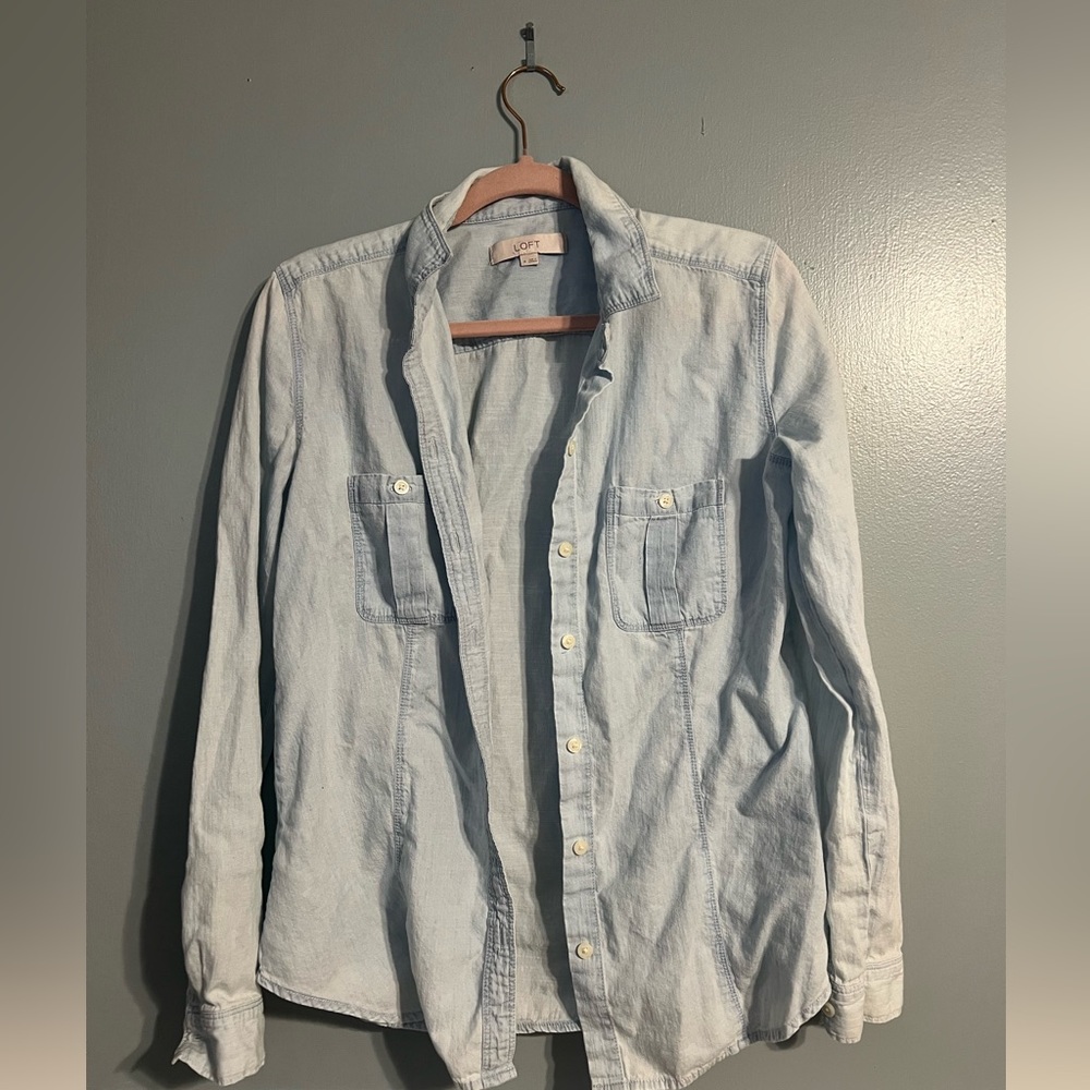Women’s chambray top